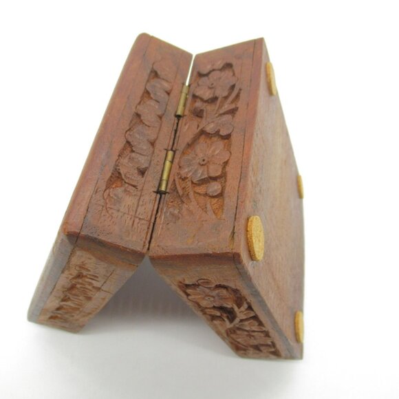 Vintage Hand-Carved Rosewood Stash & Jewelry Box With Brass Inlaid Leaf & Floral - Picture 6 of 13